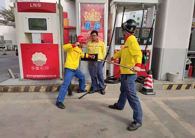 新田加油站開(kāi)展防爆反恐演練